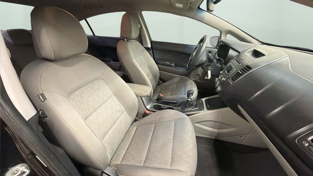 Used 2015 Kia Forte LX FWD image 9