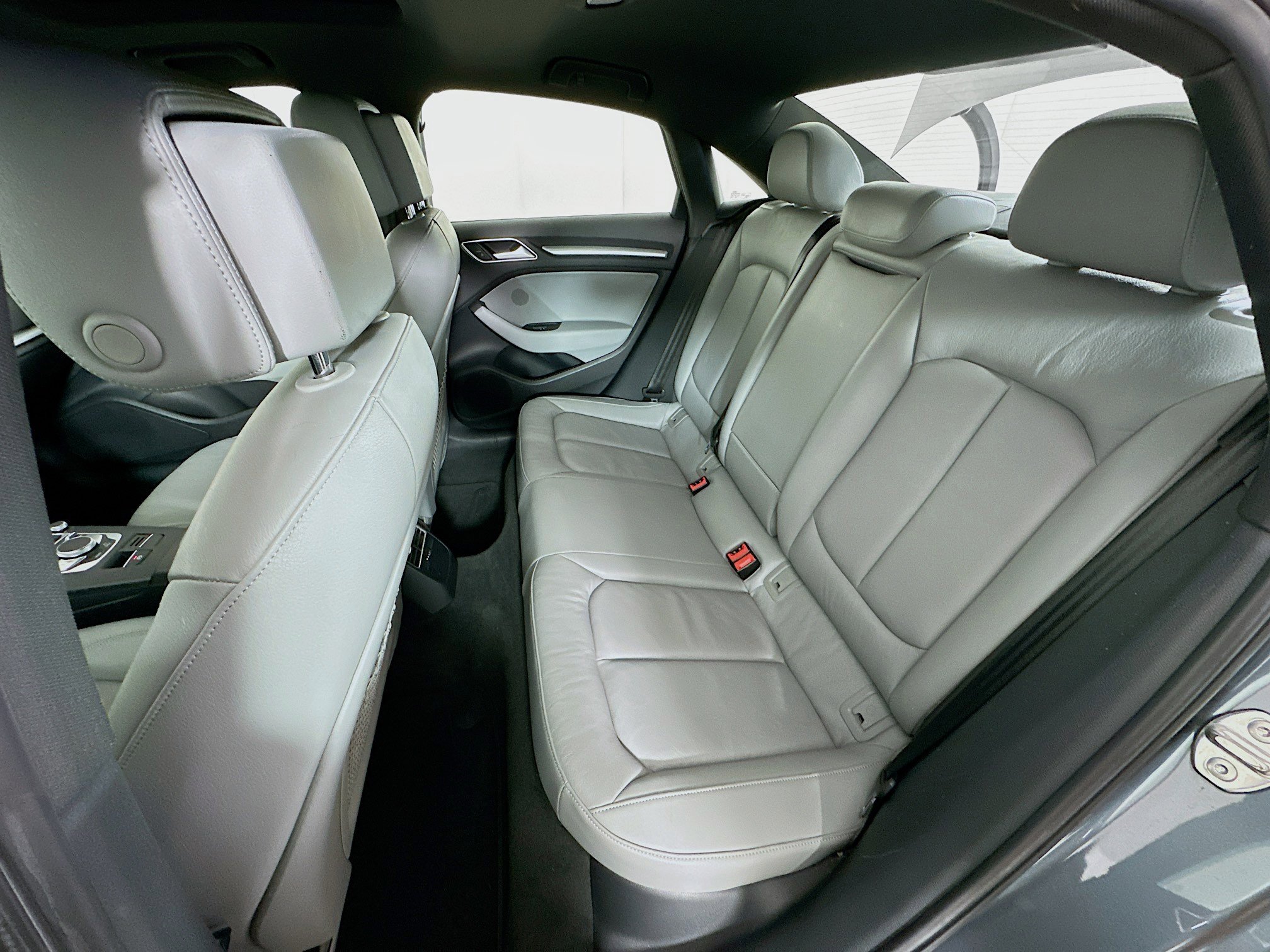 Used 2017 Audi A3 2.0T Premium w/ Convenience Package image 27