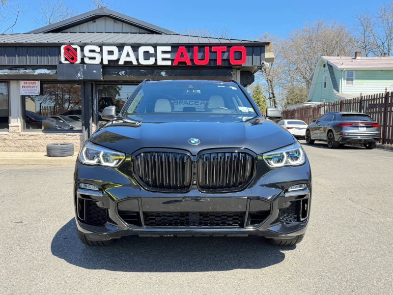 Used 2020 BMW X5 M50i w/ Executive Package image 2