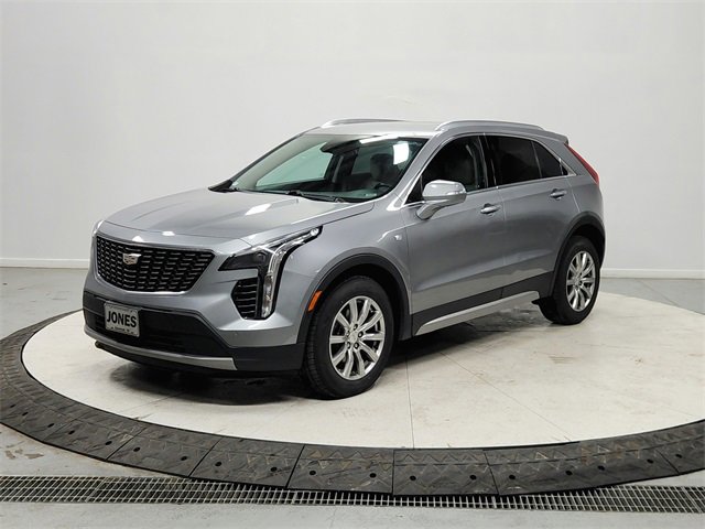 Used 2023 Cadillac XT4 Premium Luxury image 3