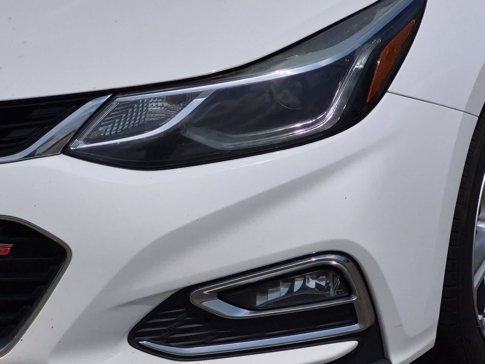 Used 2017 Chevrolet Cruze LT w/ Convenience Package FWD image 11