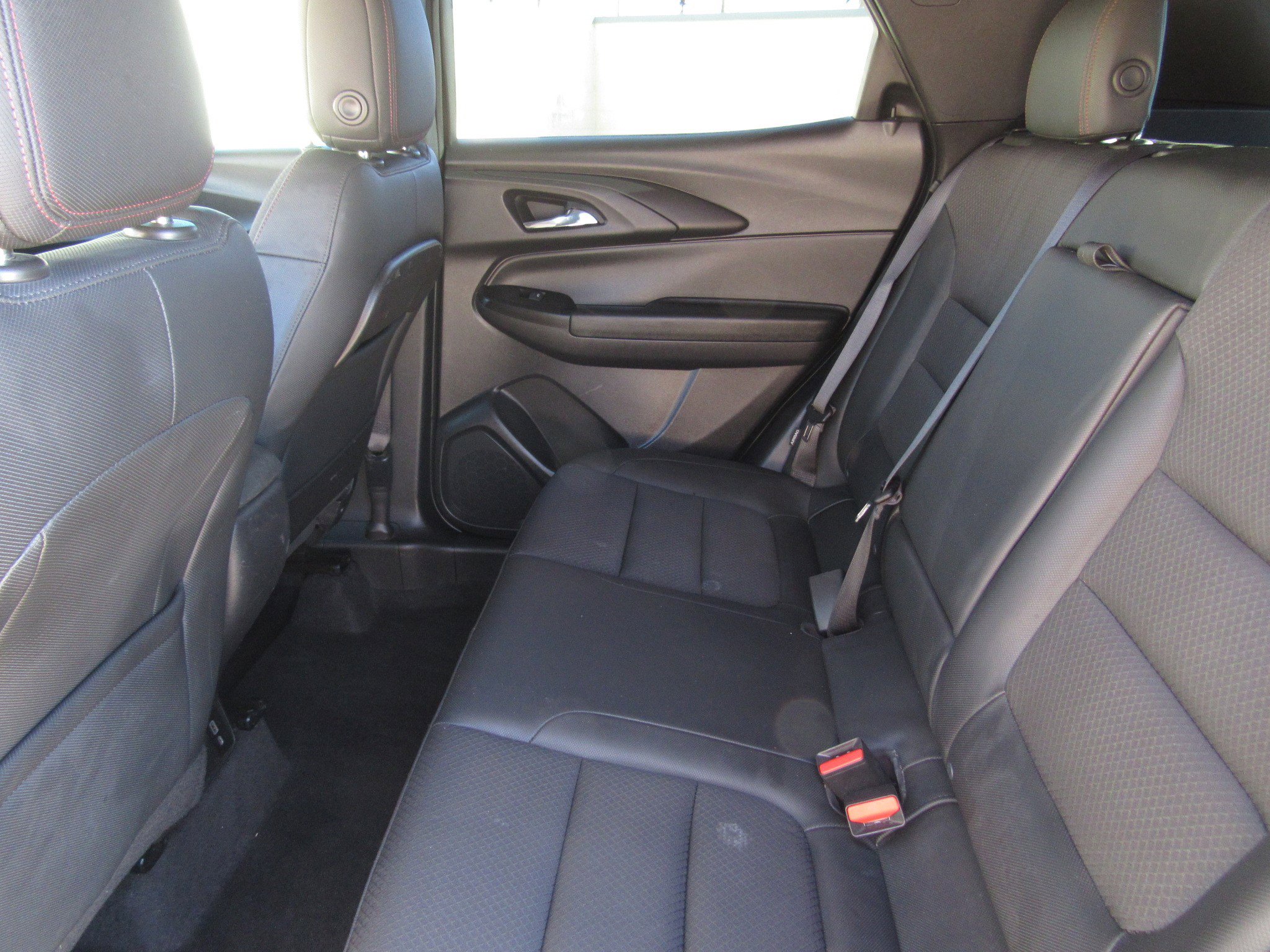 Used 2023 Chevrolet TrailBlazer RS w/ Sun and Liftgate Package image 15