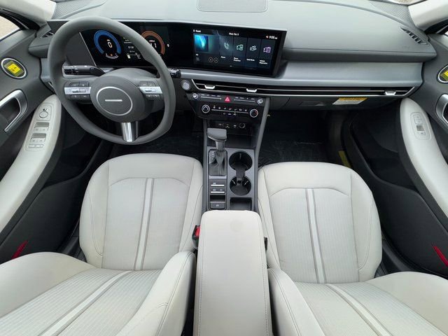 New 2025 Hyundai Sonata SE image 12