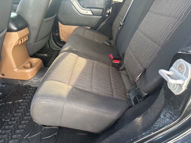 Used 2012 Jeep Wrangler Unlimited Sahara w/ Connectivity Group image 16