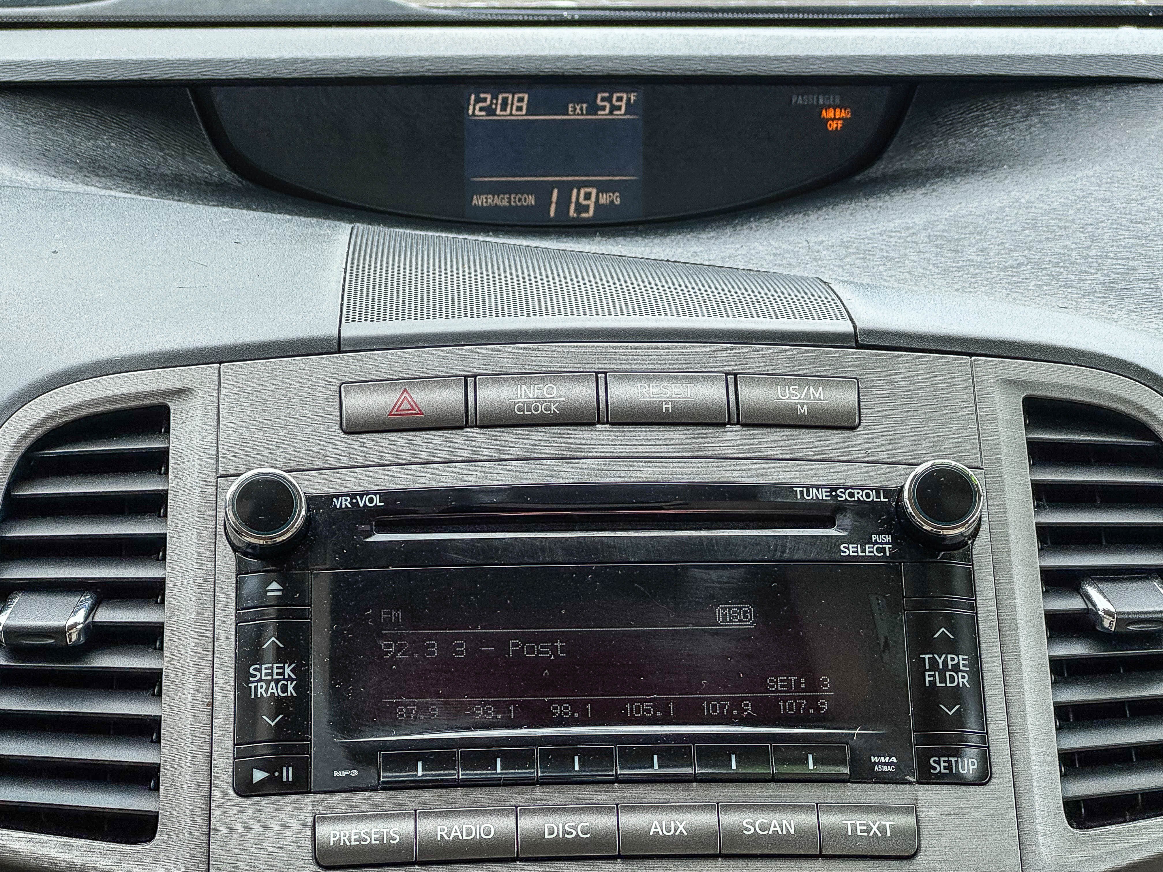 Used 2010 Toyota Venza FWD image 14