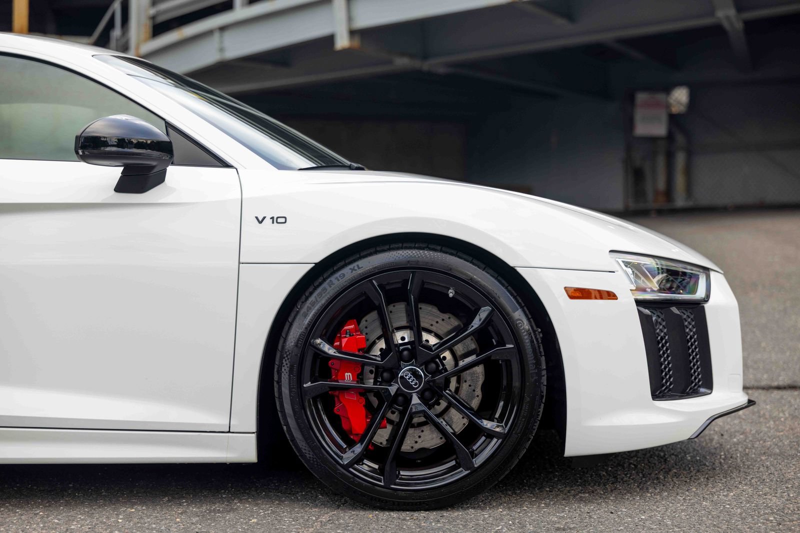 Used 2018 Audi R8 V10 RWD image 37