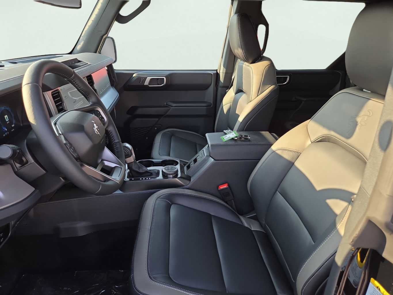New 2026 Ford Bronco Outer Banks AWD/4WD image 9