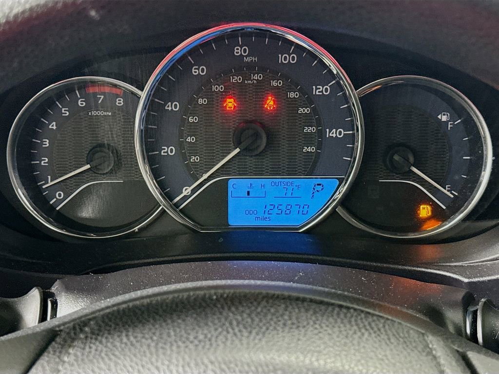 Used 2015 Toyota Corolla LE FWD image 12