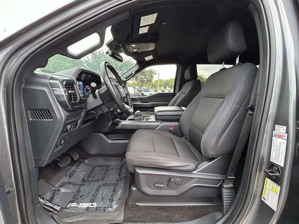 Used 2022 Ford F150 XLT w/ Equipment Group 302A High RWD image 11