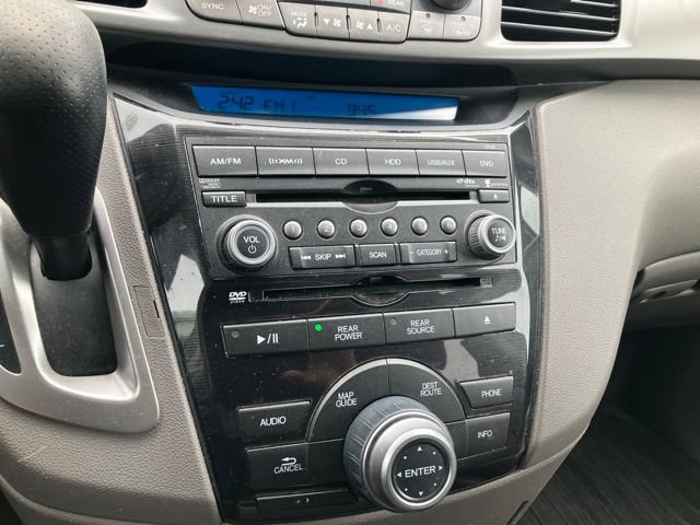 Used 2013 Honda Odyssey Touring Elite image 16