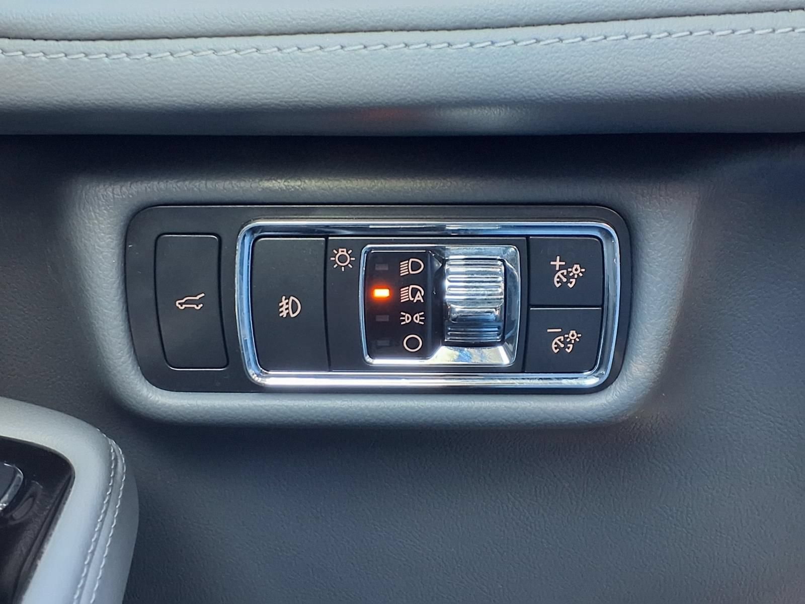 Used 2020 Lincoln Aviator Reserve w/ Elements Package Plus RWD image 24