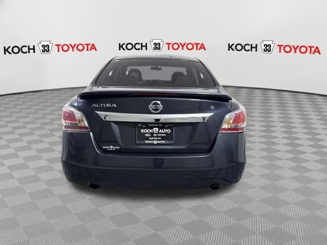 Used 2015 Nissan Altima 2.5 S w/ Sport Value Package FWD image 7
