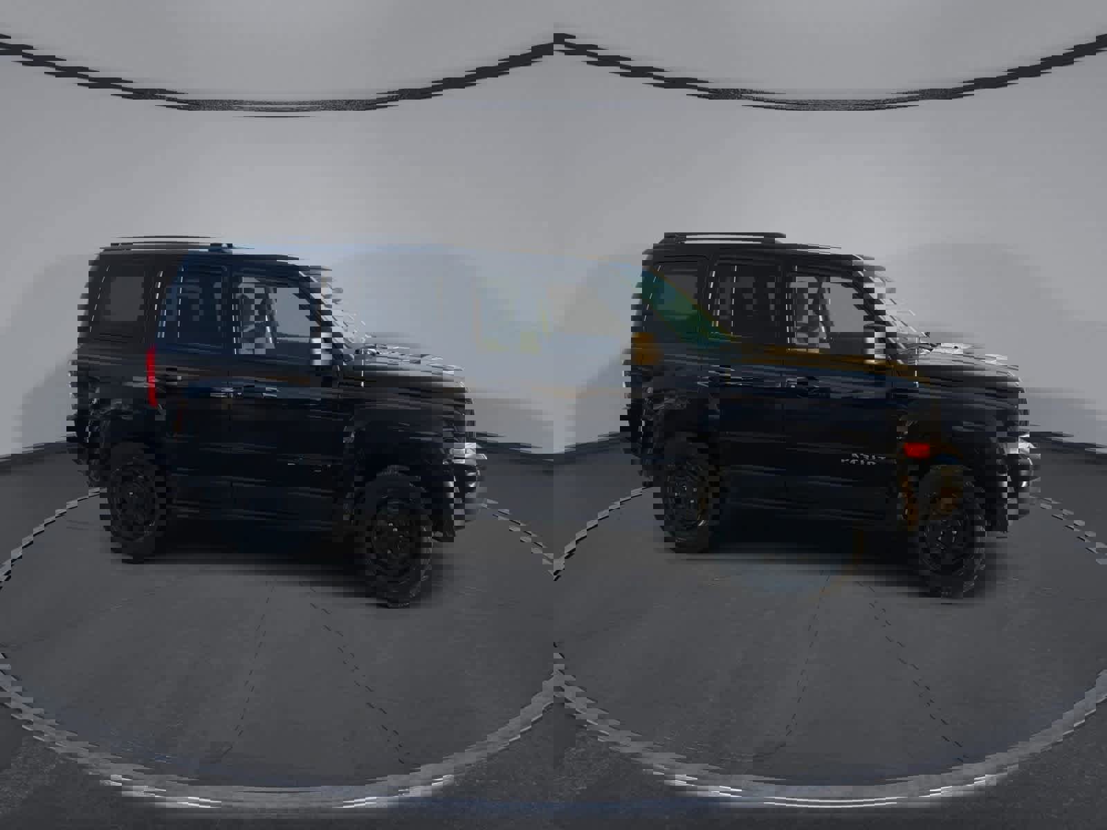 Used 2016 Jeep Patriot Sport image 9