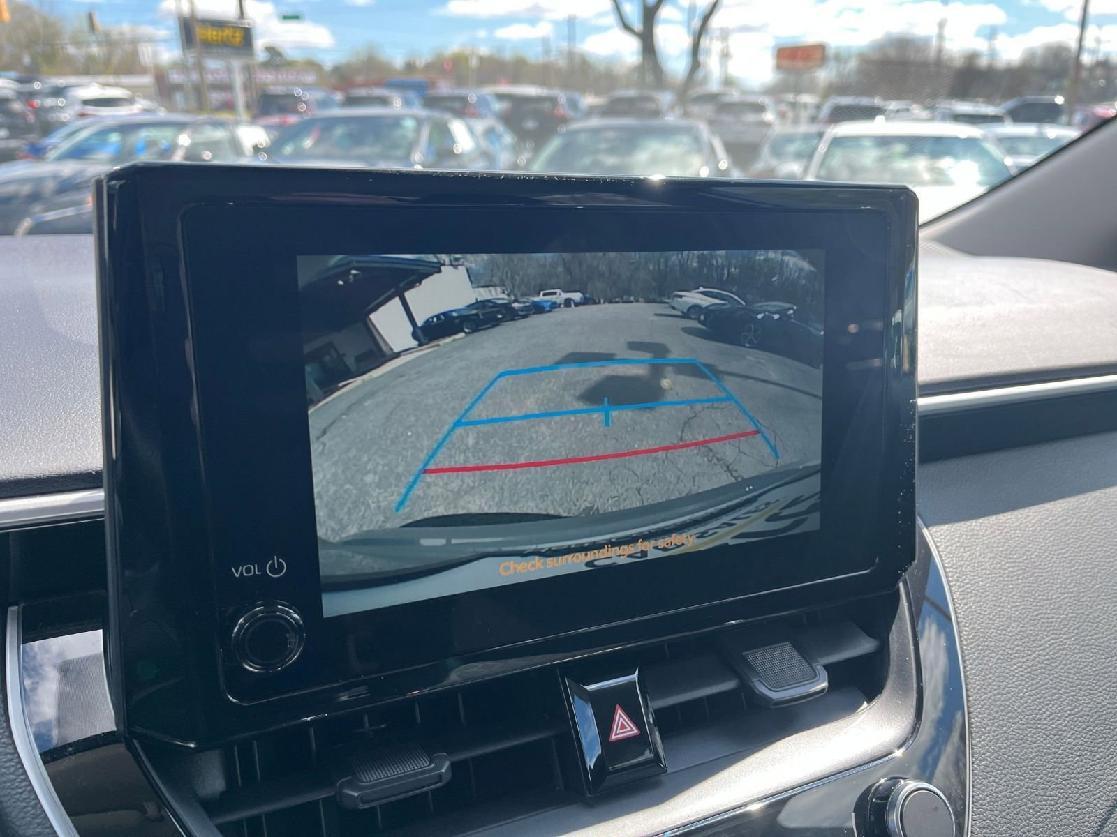 Used 2025 Toyota Corolla LE image 20