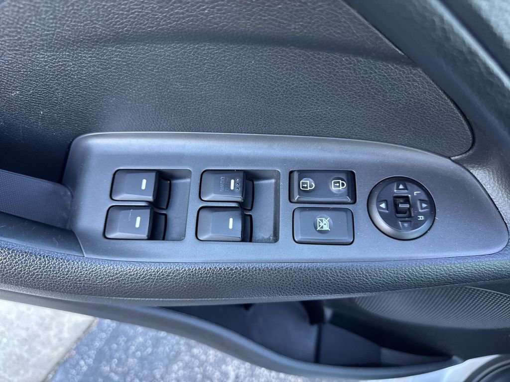 Used 2017 Kia Forte LX image 19