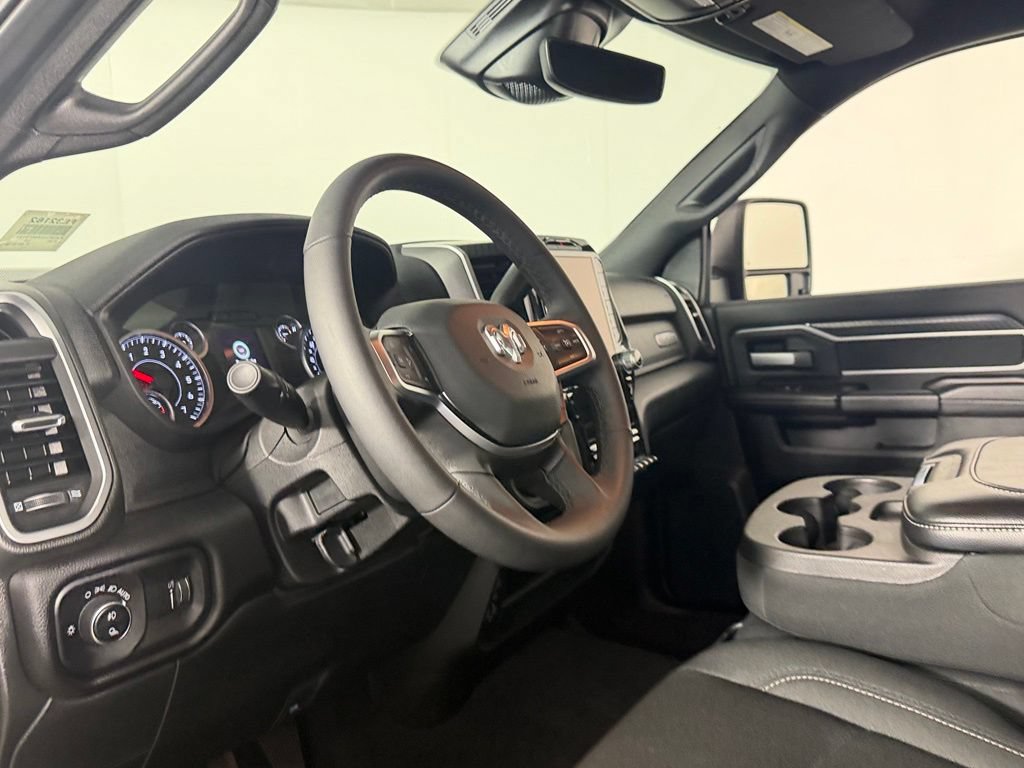 Used 2025 RAM 2500 Big Horn AWD/4WD image 19