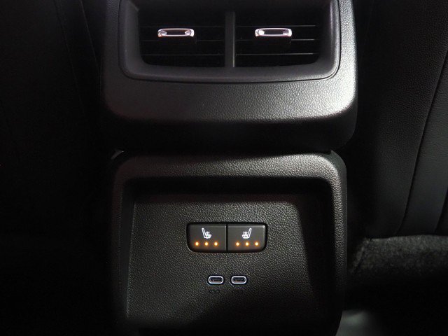 Used 2024 Chevrolet Equinox EV RS FWD image 23