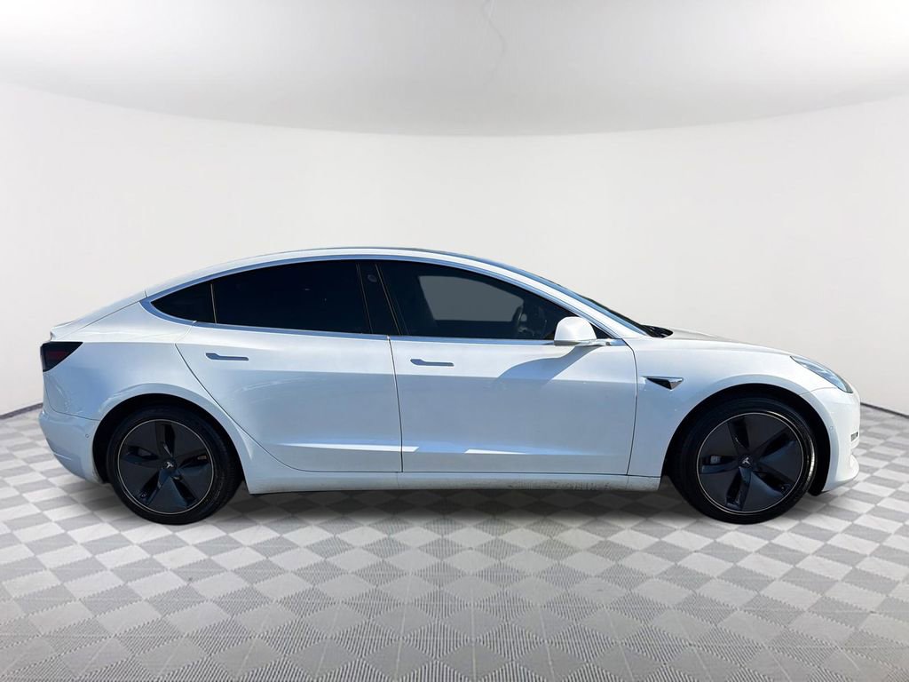 Used 2020 Tesla Model 3 Standard Range Plus RWD image 4