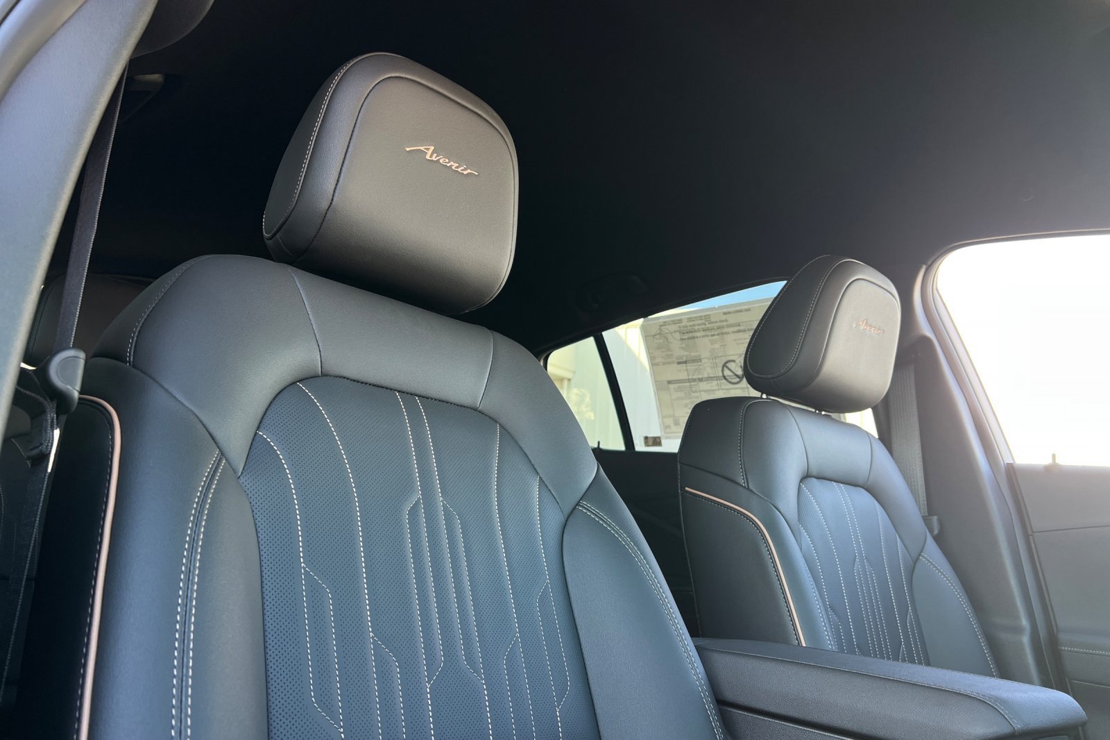 New 2026 Buick Envista Avenir FWD image 17