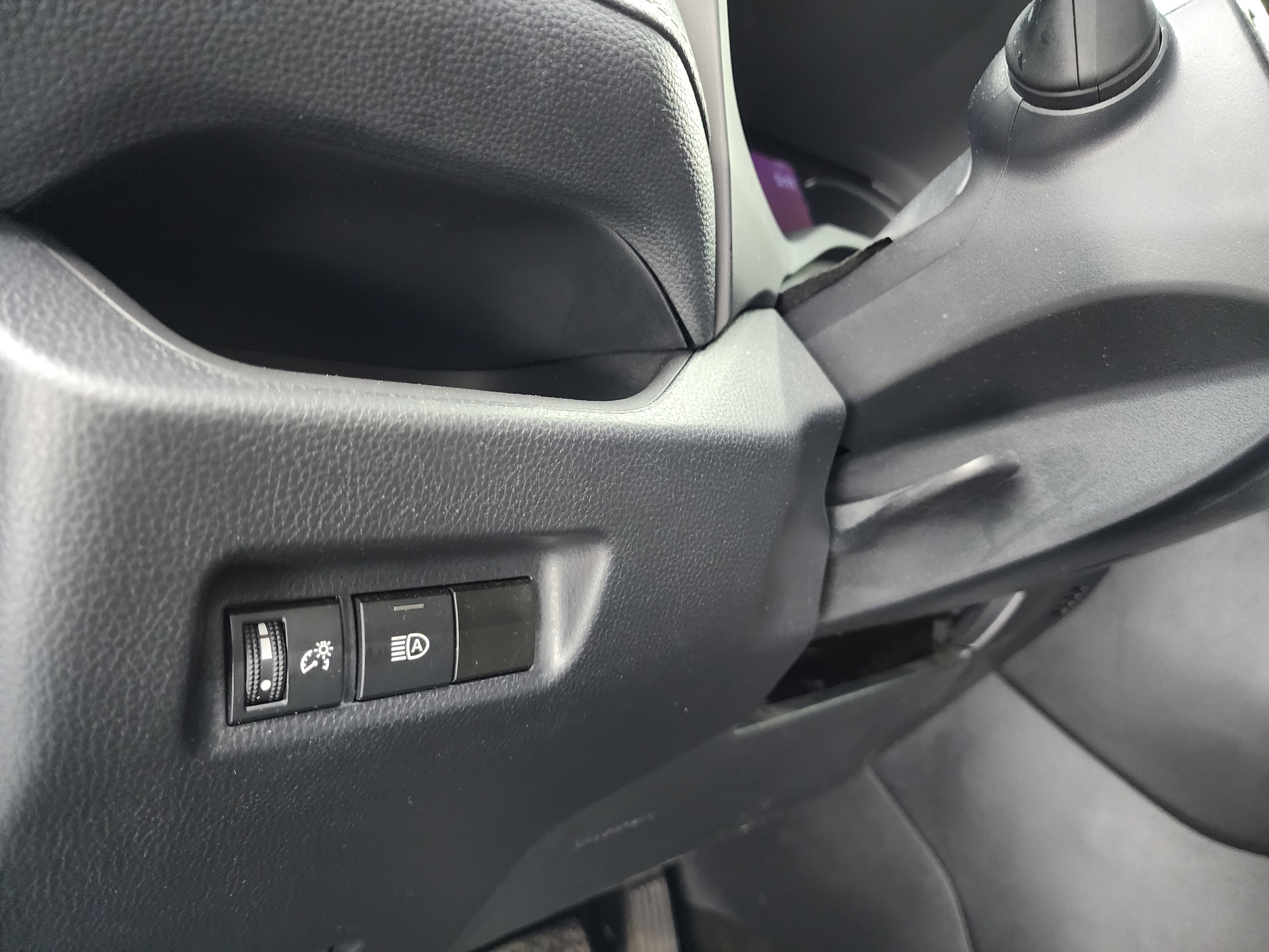 Used 2024 Toyota RAV4 XLE image 37