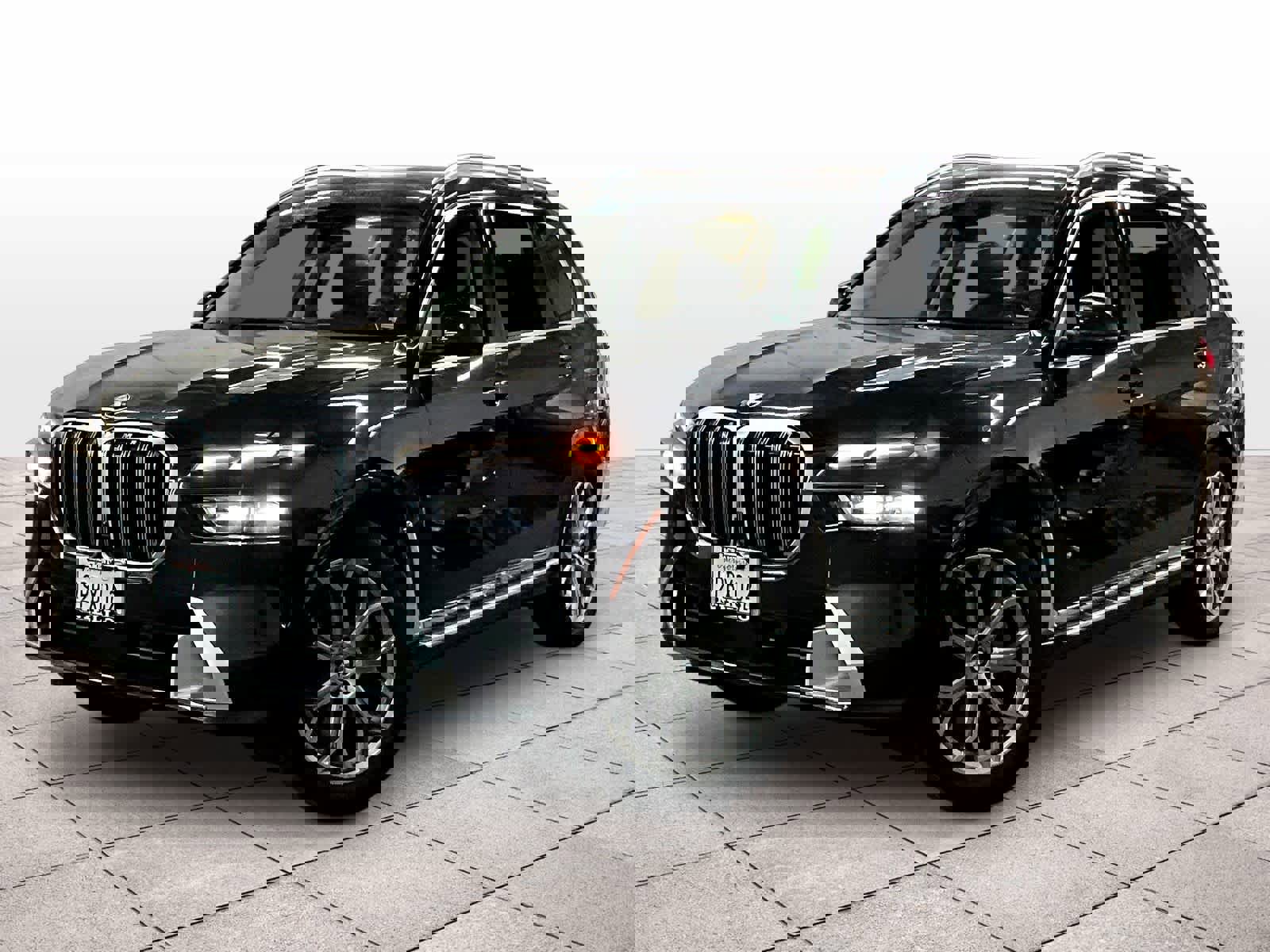 Used 2025 BMW X7 xDrive40i image 1