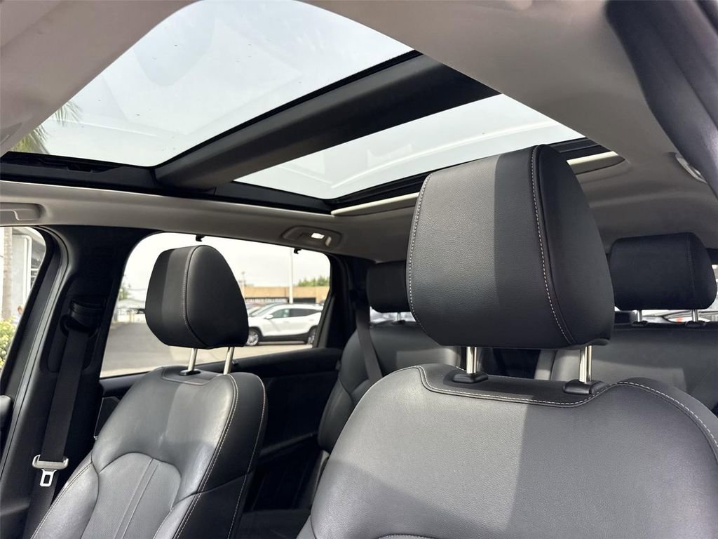 Used 2025 MAZDA CX-90 3.3 Turbo w/ Premium Sport Pkg image 18