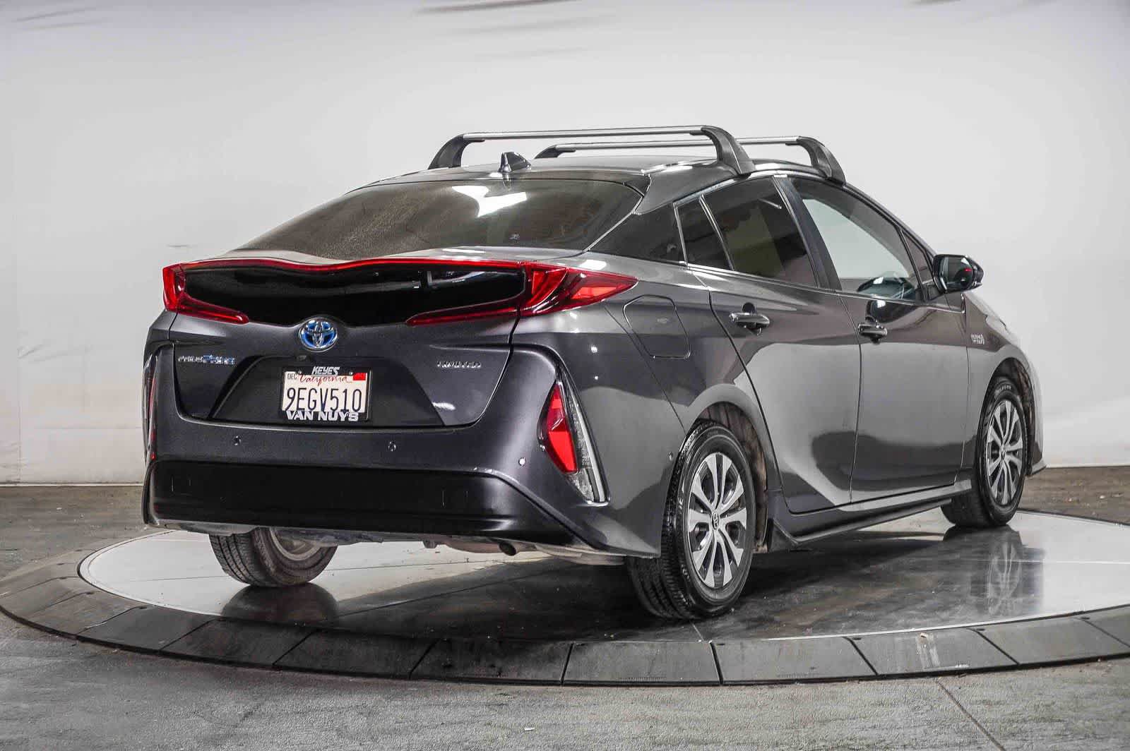 Used 2022 Toyota Prius Prime Limited FWD image 4