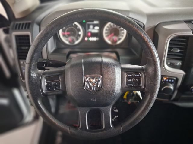 Used 2014 RAM 1500 Express RWD image 18