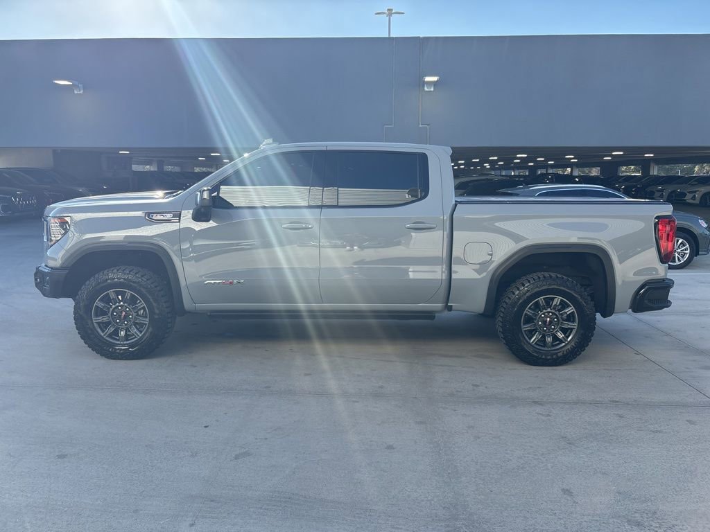 Used 2025 GMC Sierra 1500 AT4X image 9