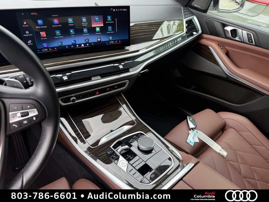 Used 2024 BMW X5 xDrive40i w/ Premium Package AWD/4WD image 32