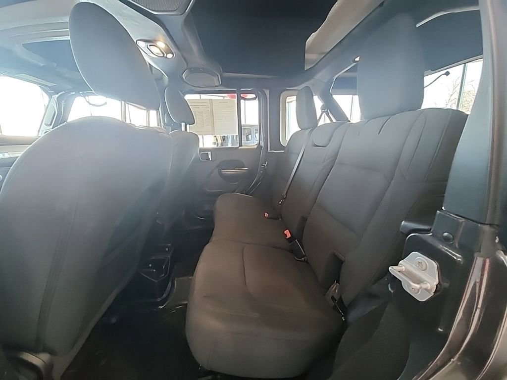 Used 2021 Jeep Wrangler Unlimited Sport image 19
