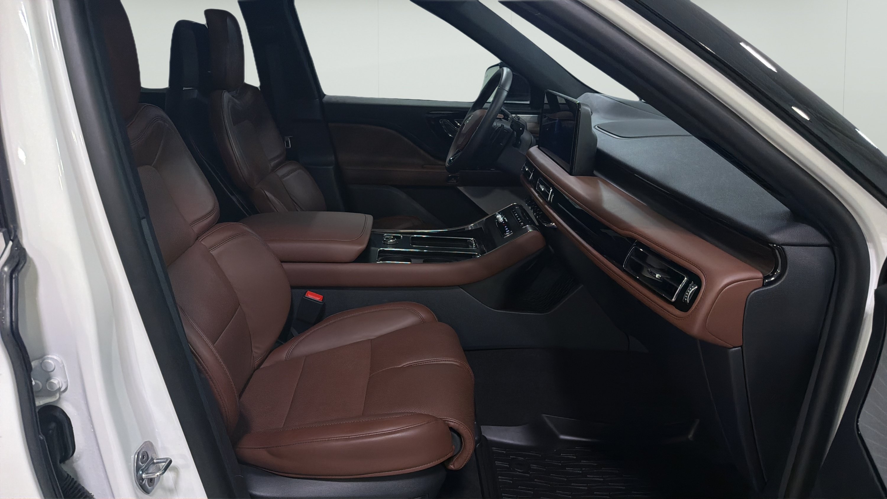 Used 2026 Lincoln Aviator Reserve AWD/4WD image 22