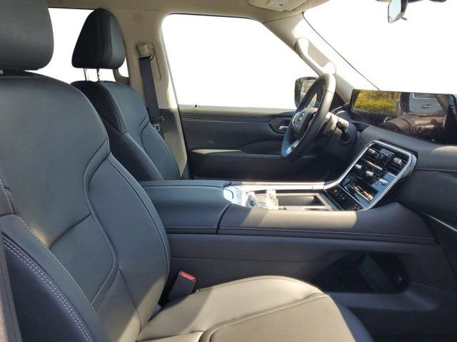 New 2026 Nissan Armada SV image 26