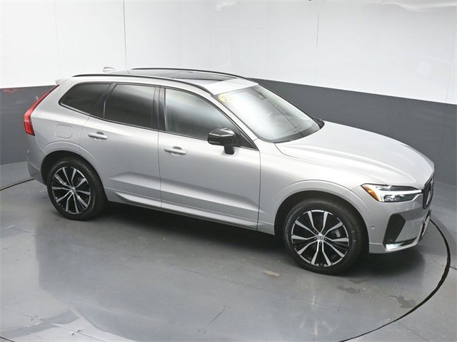 Used 2023 Volvo XC60 B5 Plus w/ Climate Package FWD image 41