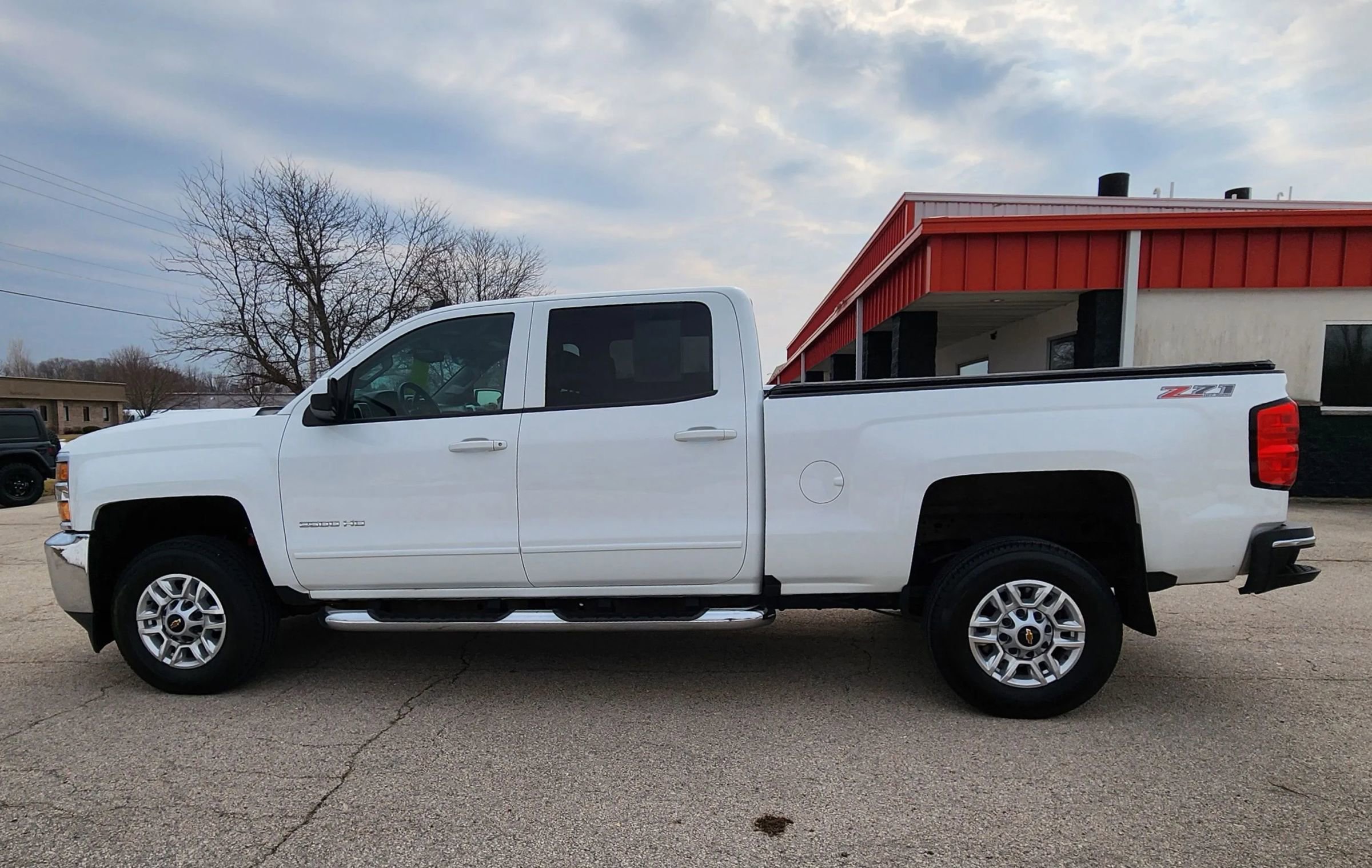 Used 2019 Chevrolet Silverado 2500 LT AWD/4WD image 12