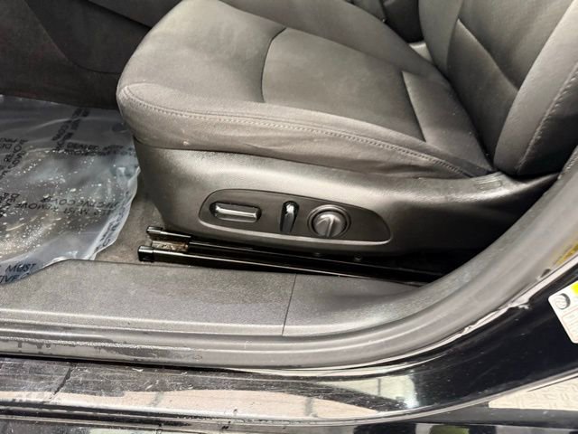 Used 2021 Chevrolet Malibu LT image 12