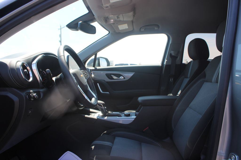 New 2026 Chevrolet Blazer LT w/ Convenience Package FWD image 24