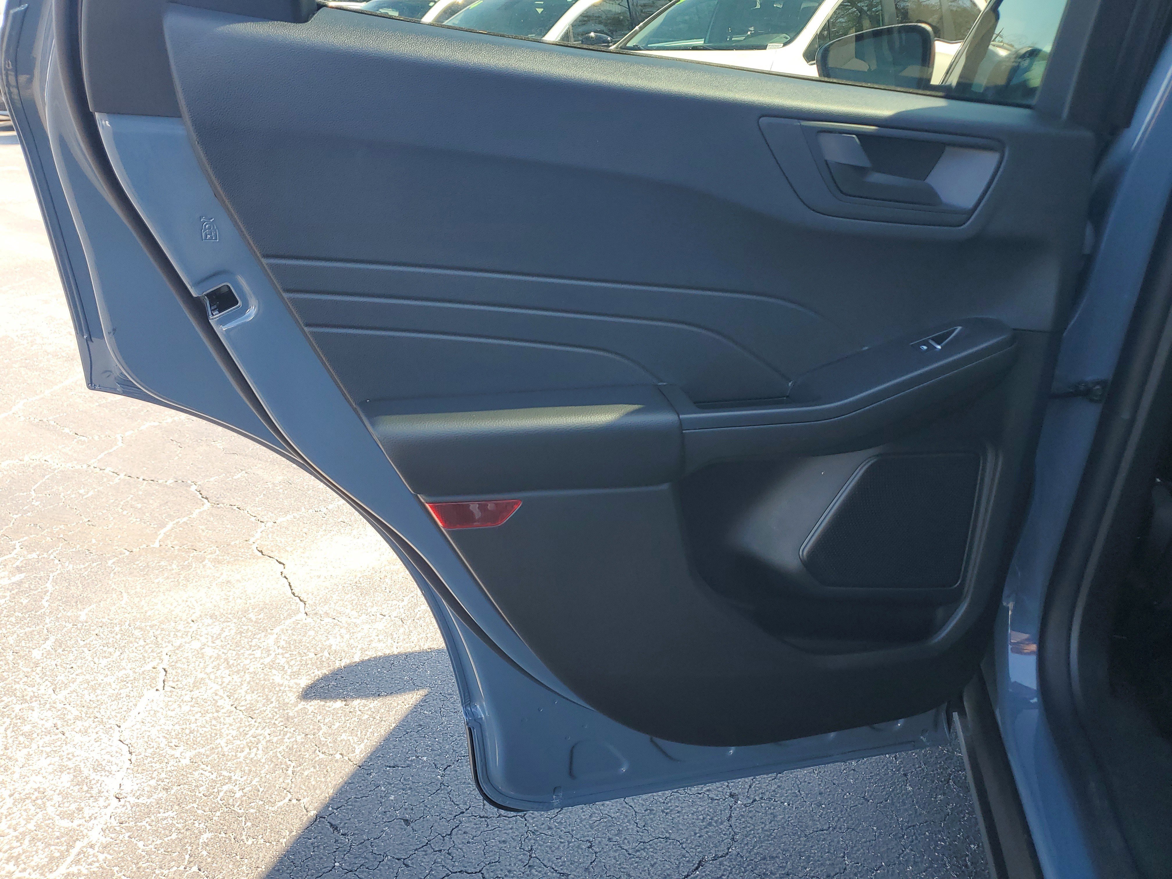 Used 2025 Ford Escape Active image 22