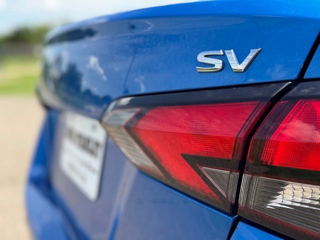 Used 2023 Nissan Versa SV FWD image 7