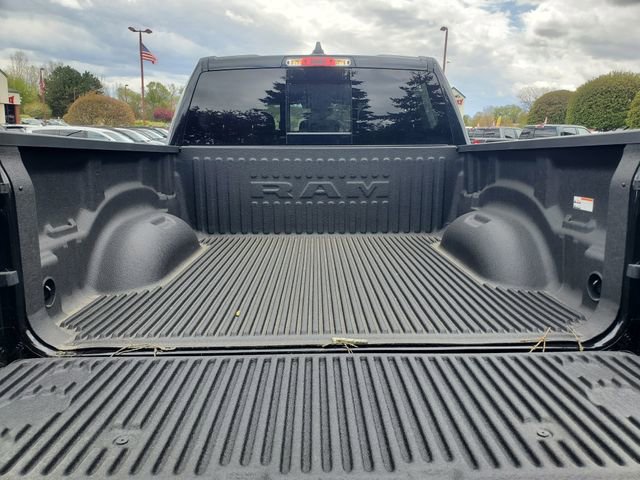 New 2026 RAM 1500 4x4 Crew Cab image 10