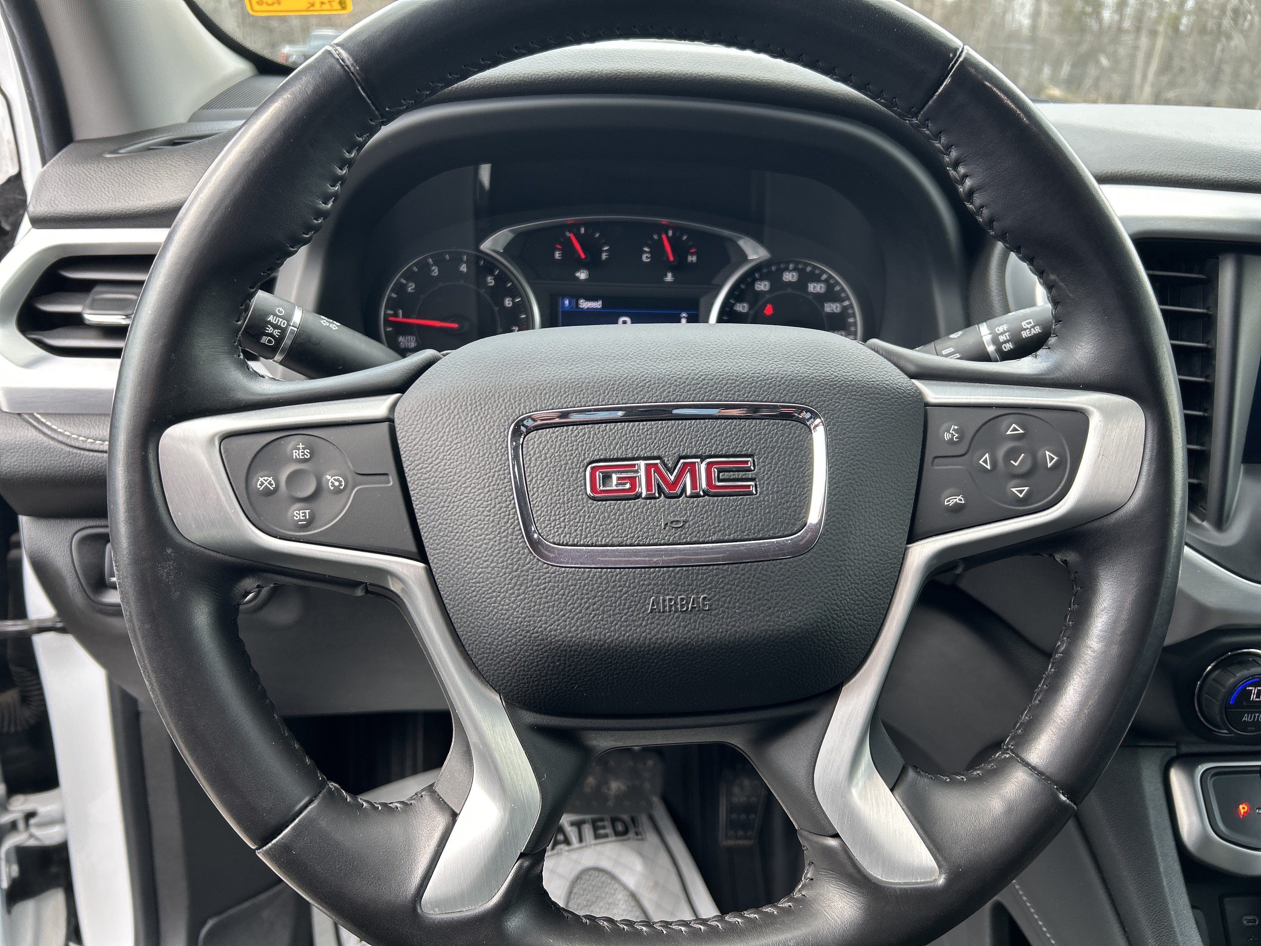 Used 2020 GMC Acadia SLE w/ LPO, Floor Liner Package FWD image 15