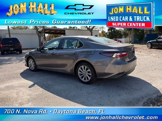 Used 2022 Toyota Camry LE image 6