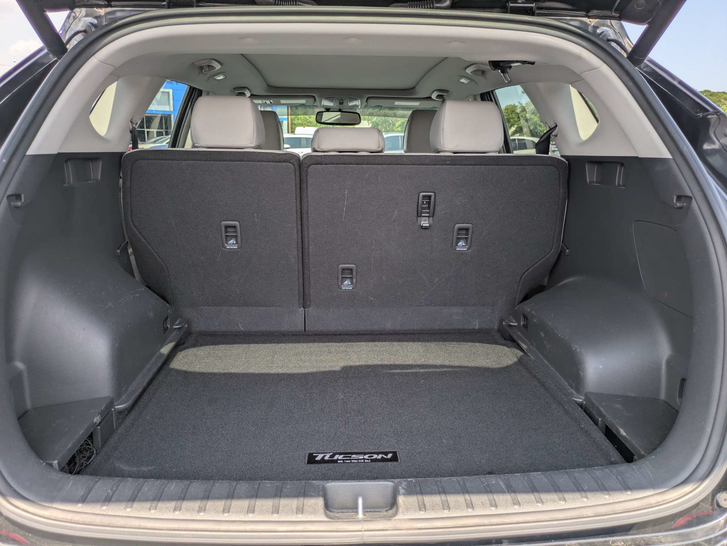 Used 2018 Hyundai Tucson Value w/ Cargo Package FWD image 7