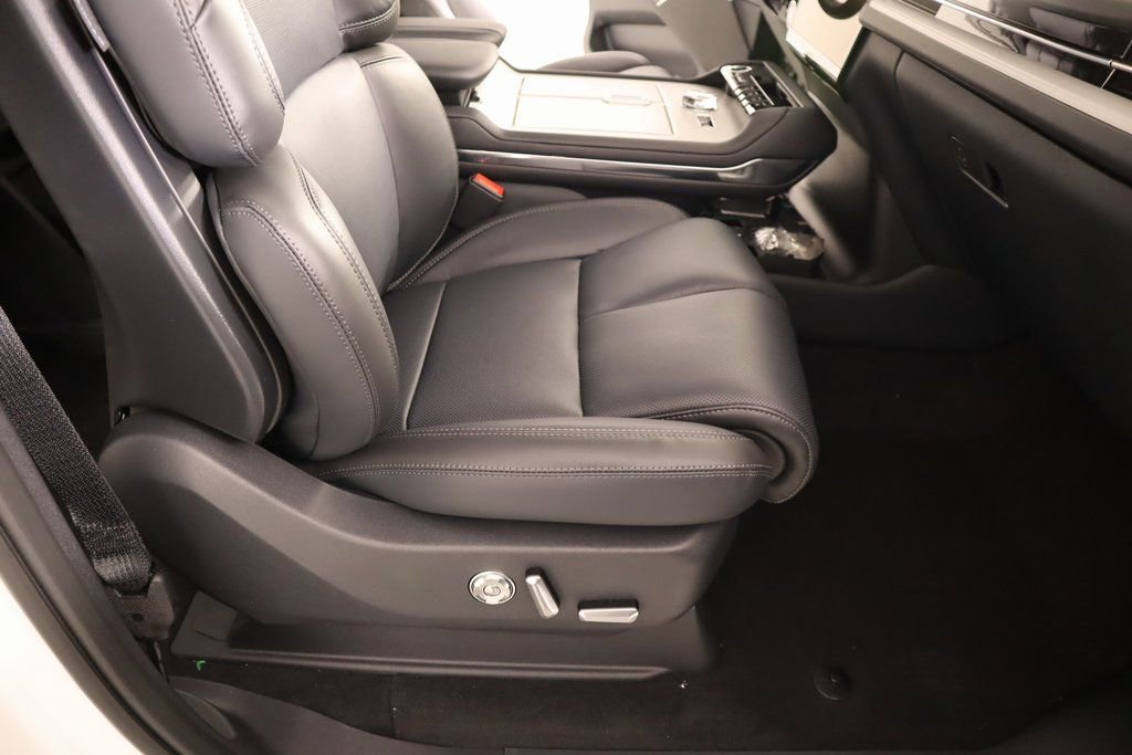 New 2025 Lincoln Navigator Reserve w/ Jet Appearance Package image 15