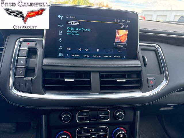 Used 2022 Chevrolet Tahoe Z71 w/ Luxury Package AWD/4WD image 13
