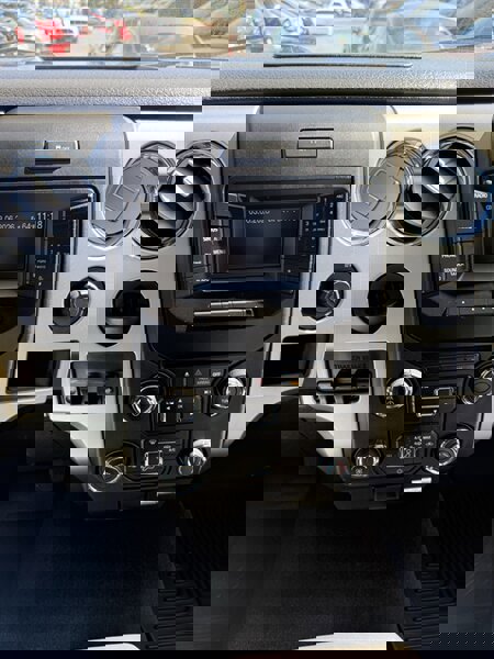 Used 2014 Ford F150 XLT w/ XLT Convenience Package image 12