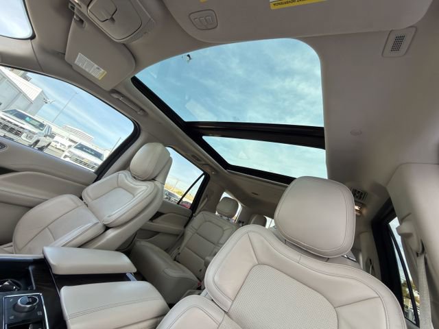Used 2018 Lincoln Navigator Reserve w/ Technology Package image 26