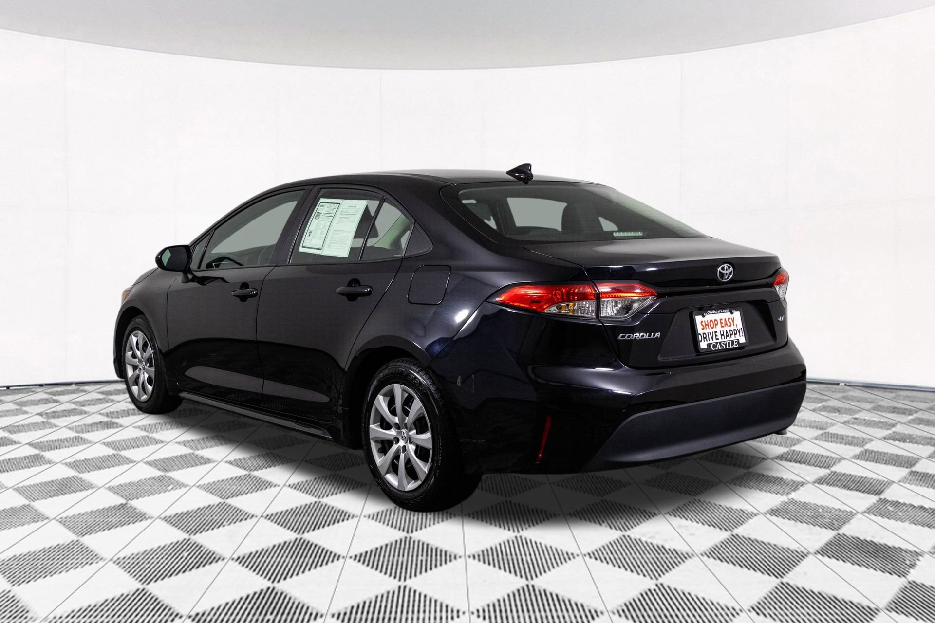 Used 2024 Toyota Corolla LE image 12