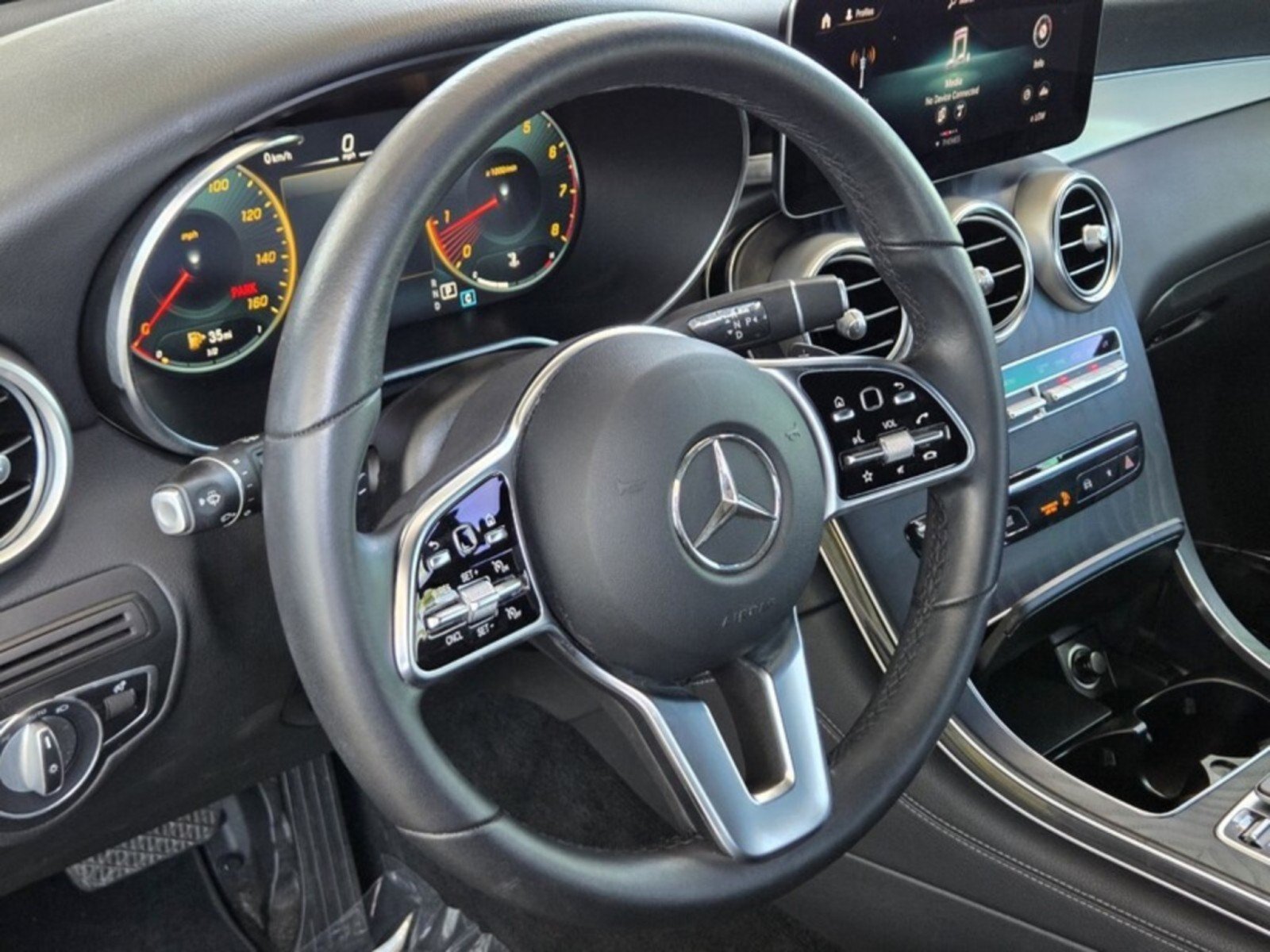 Used 2021 Mercedes-Benz GLC 300 4MATIC image 24