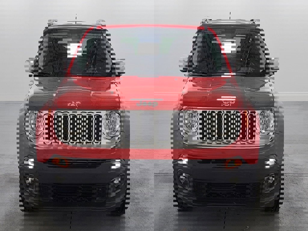 Used 2016 Jeep Renegade Limited image 3